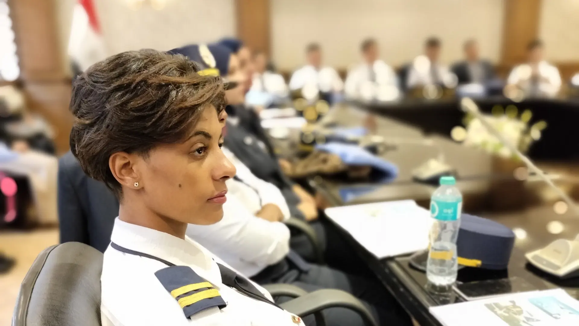 رحلة التحول من طالب إلى سفير في أعالي السماء 👔